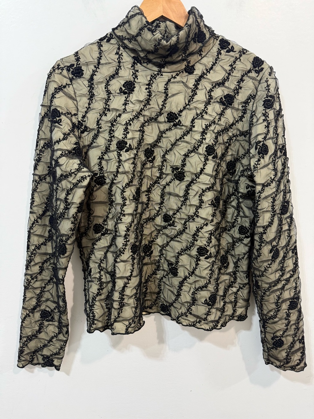 Sno Skins Vintage Sheer Floral Embroidery Long Sleeve Turtleneck Top Size L